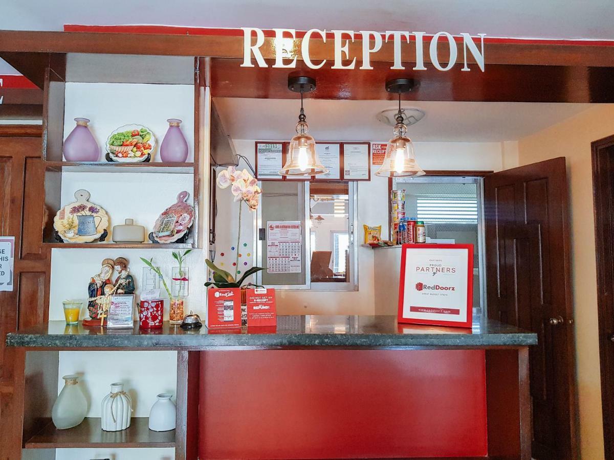 Reddoorz @ Caimito Drive Dampas Hotel Tagbilaran-stad Buitenkant foto