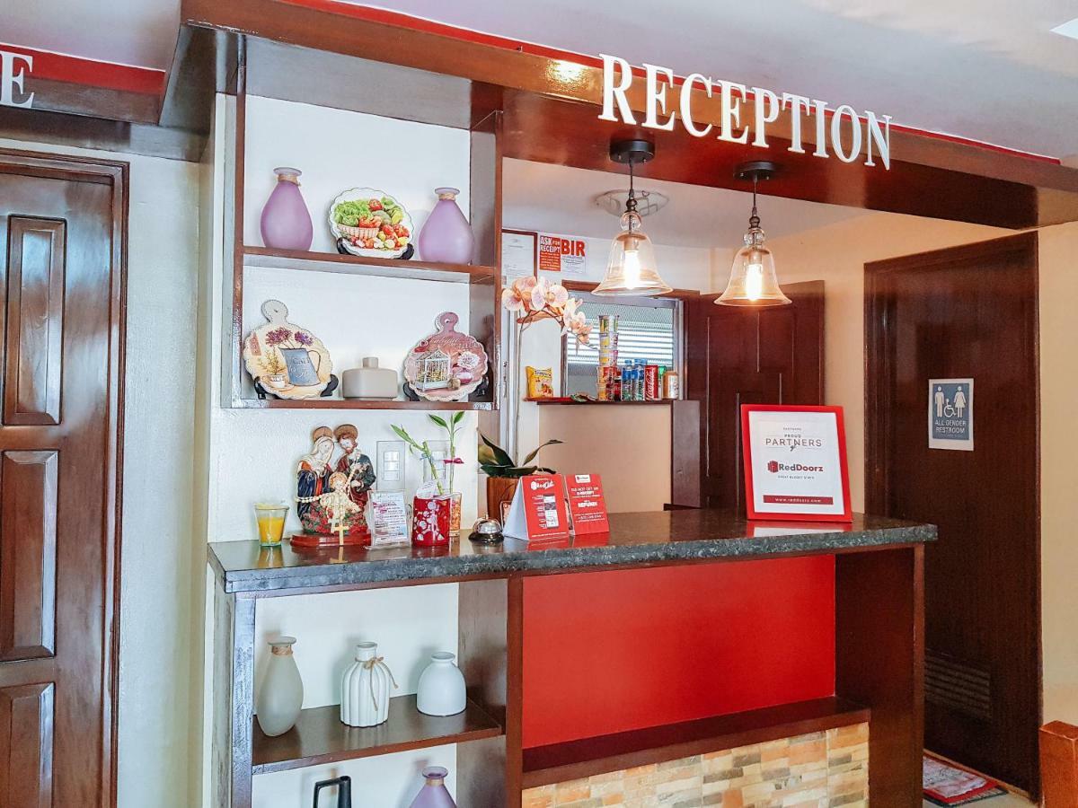 Reddoorz @ Caimito Drive Dampas Hotel Tagbilaran-stad Buitenkant foto